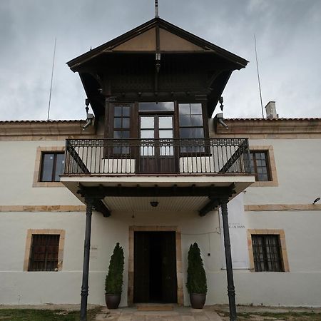Casa Rural Palacio Conde De Aldana Con Piscina Entre Encinares Y Dehesas Terradillos Zewnętrze zdjęcie