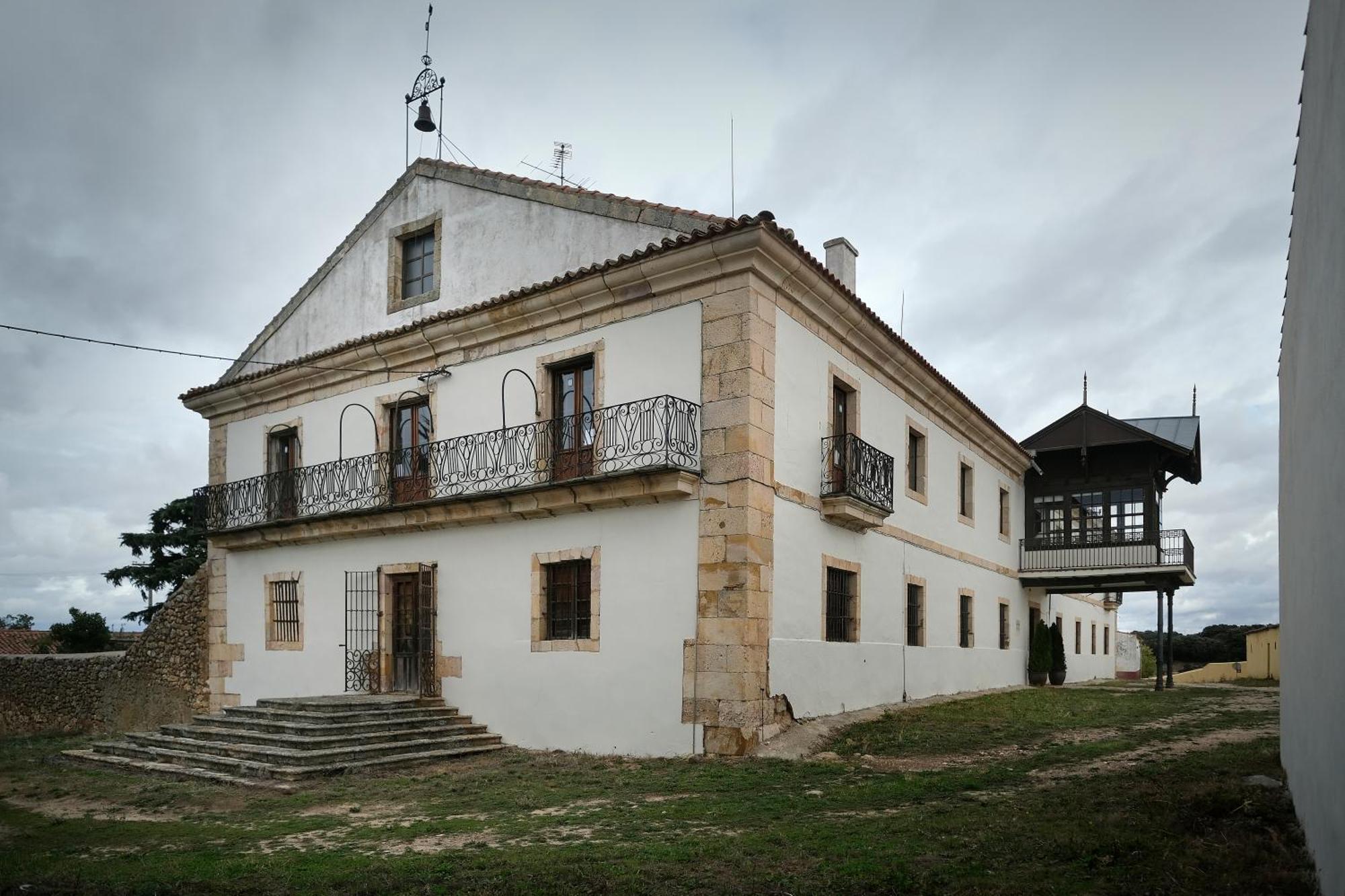 Casa Rural Palacio Conde De Aldana Con Piscina Entre Encinares Y Dehesas Terradillos Zewnętrze zdjęcie