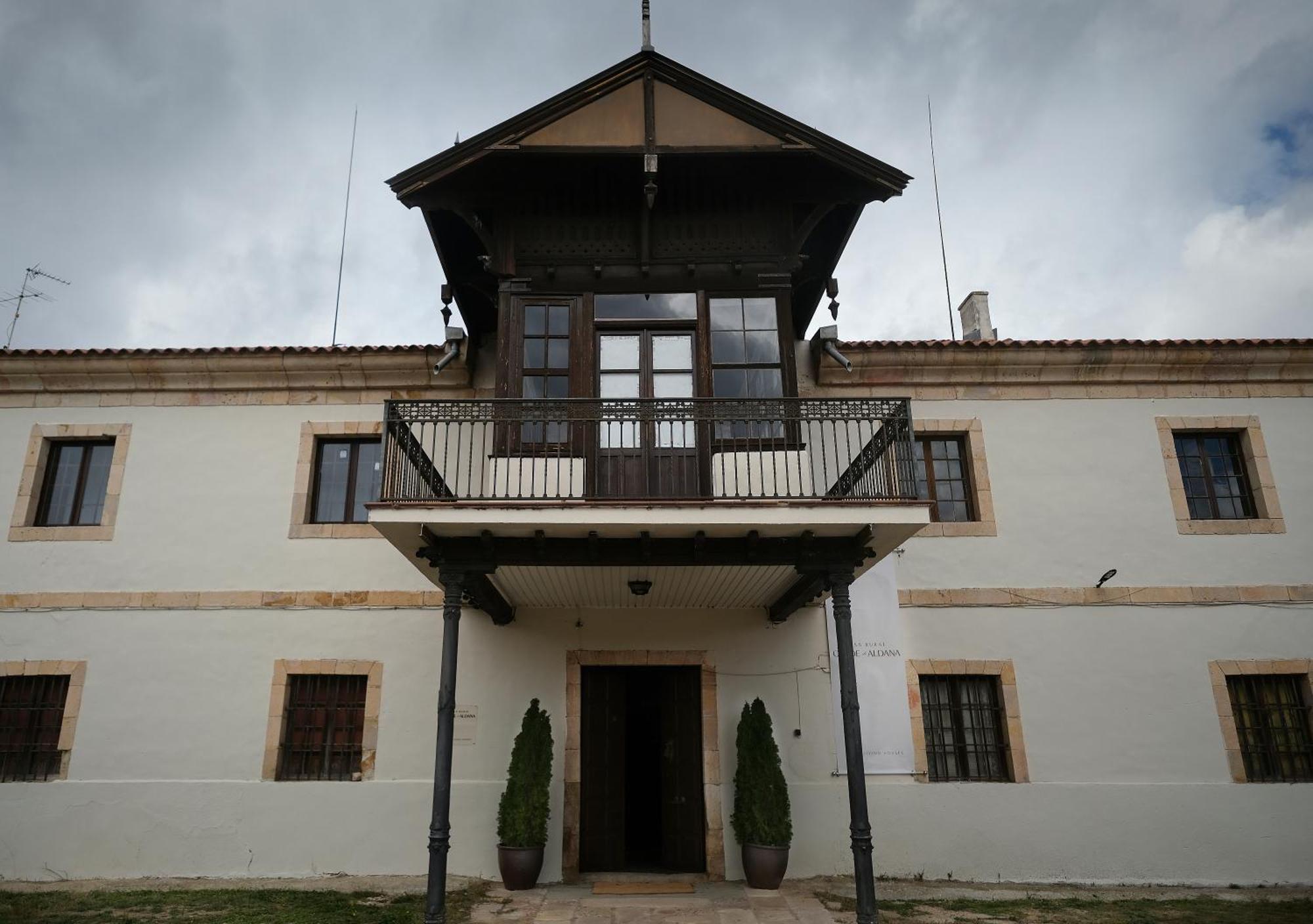 Casa Rural Palacio Conde De Aldana Con Piscina Entre Encinares Y Dehesas Terradillos Zewnętrze zdjęcie