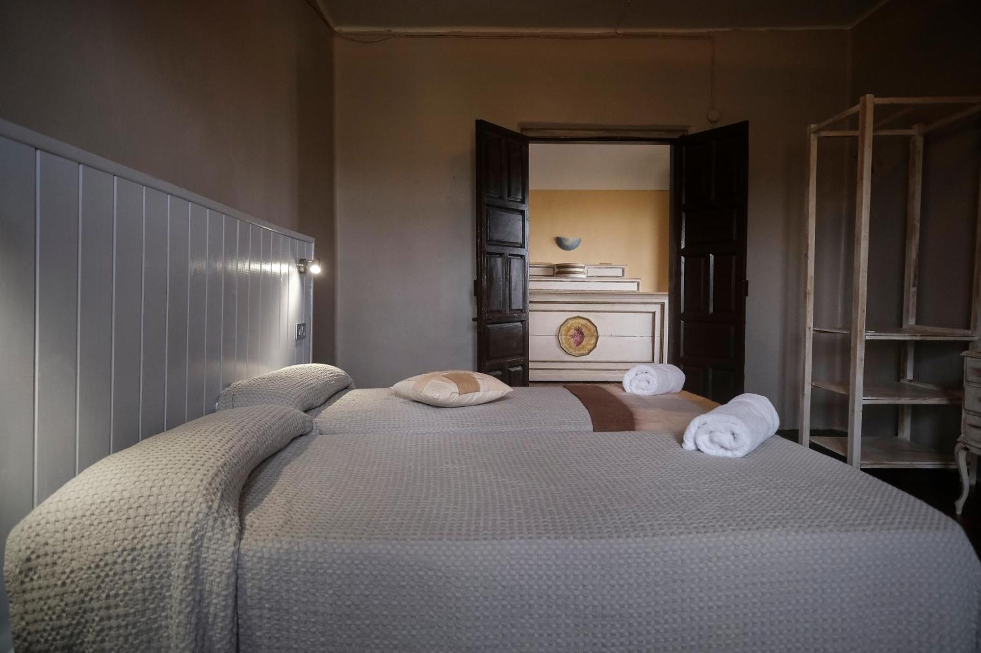 Casa Rural Palacio Conde De Aldana Con Piscina Entre Encinares Y Dehesas Terradillos Zewnętrze zdjęcie